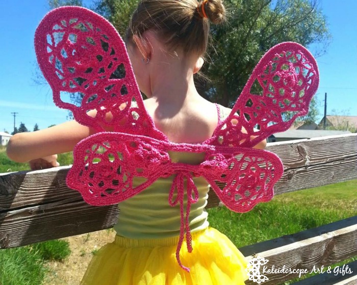 Enchanted Ivy Wings.  Free pattern.  What little girl wouldn't want a pair of these