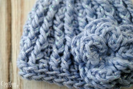 Crochet Preemie Hat with Flower Free Crochet Pattern #cre8tioncrochet