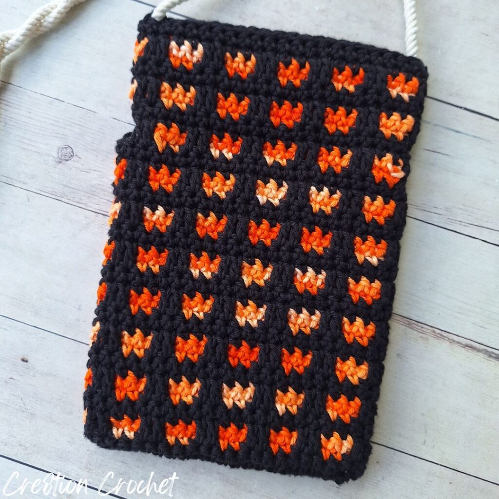 mosaic crochet crossbody bag back